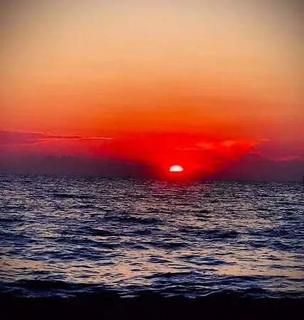 La Marea Monolocale Sul Mare Apartment *